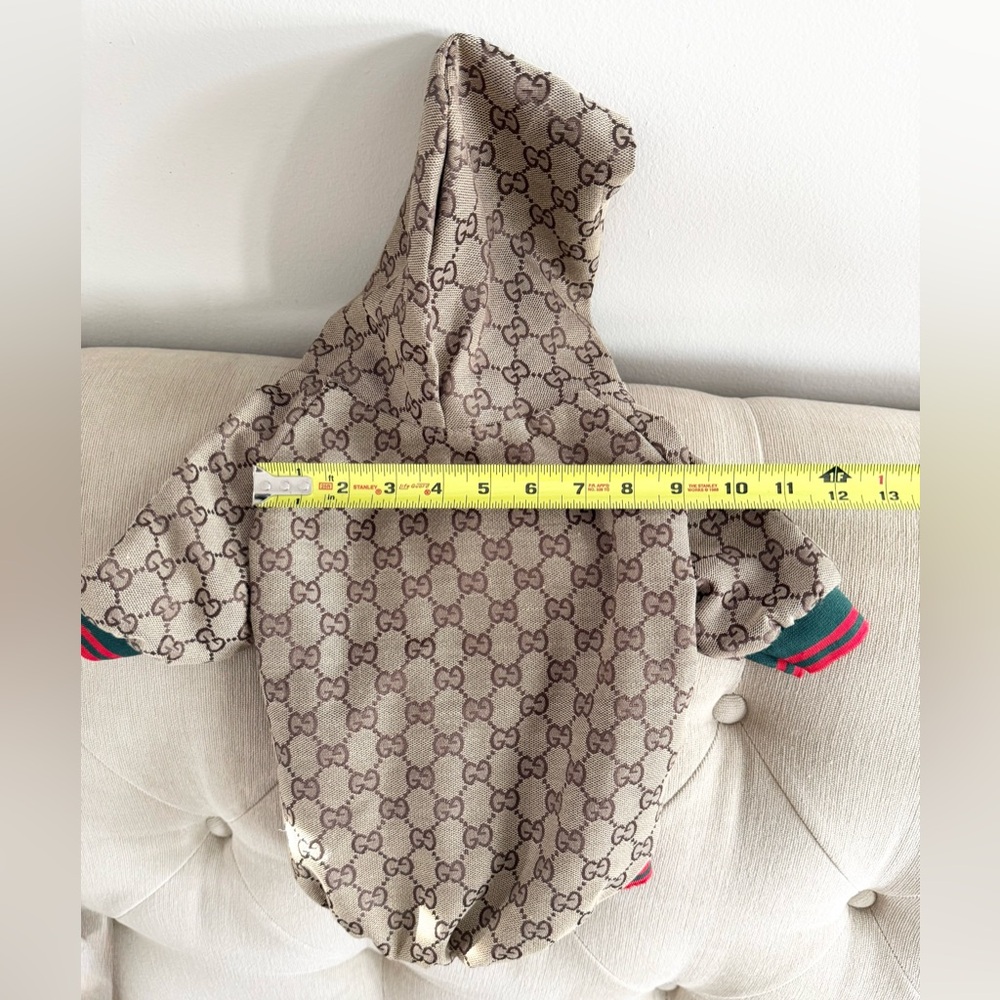 Gucci 🐾 Monogram Dog Jacket in Tan and Green - Picture 5 of 10